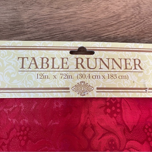 Decorative Red and Green Dinning Table Runner Bundle 12in x 72in Polyester - Picture 2 of 15